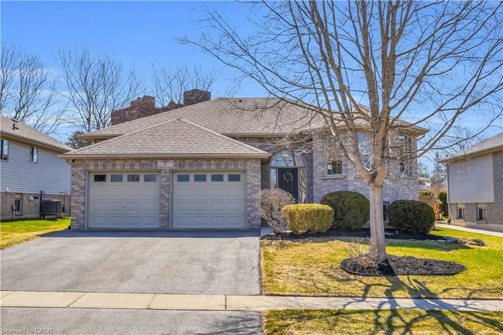 5 Bradbury Crescent, Paris