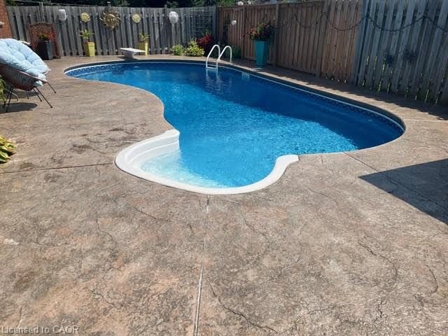 35 Southview Crescent, Cambridge